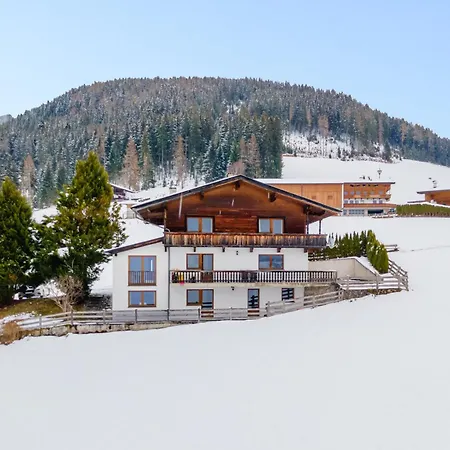Alpstuga Mountain View *